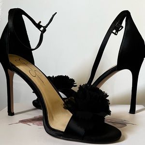 Jessica Simpson Jeena